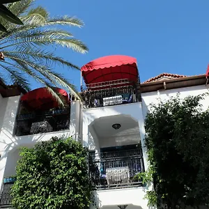 Hotel Mitos 